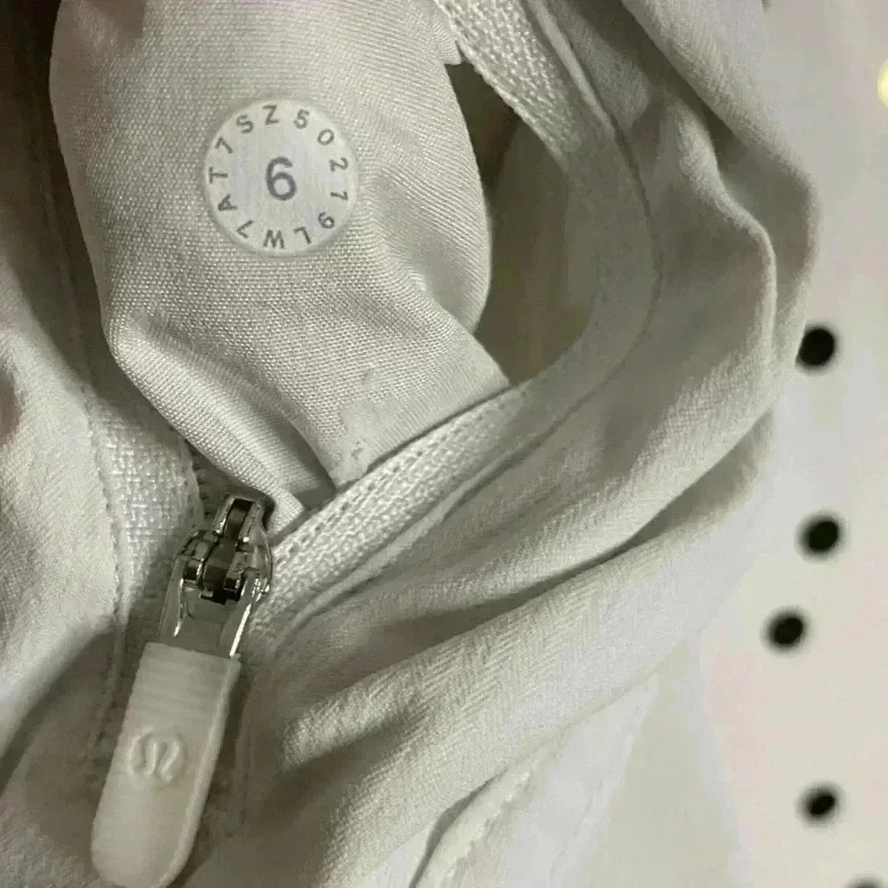 Lululemon Tracker Short V